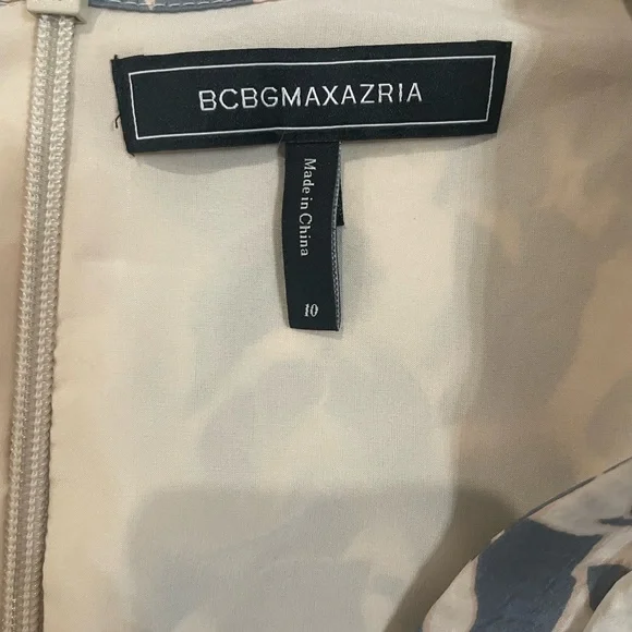 BCBGMaxAzria Women's Floral Printed Fit & Flare Mini Dress Size 10 - Picture 3 of 5